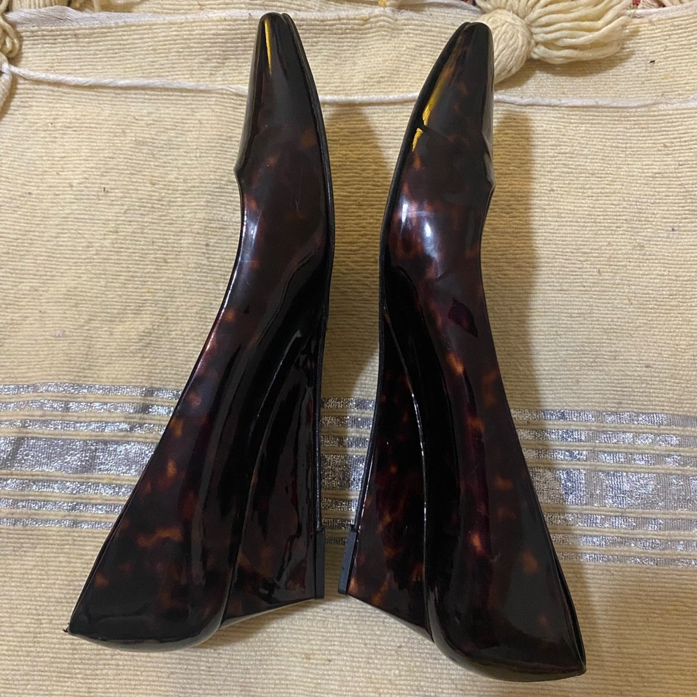 Stuart Weitzman Tortoise Shell Wedges - image 6